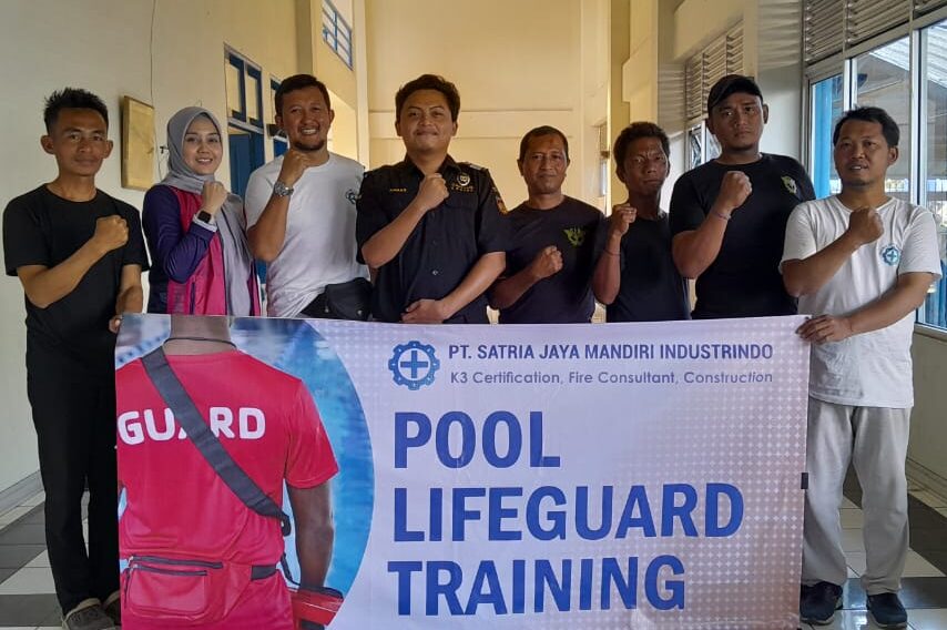 Pool Lifeguard Training Bea Cukai